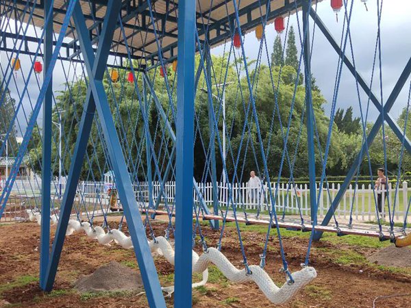 網(wǎng)紅秋千 網(wǎng)紅秋千