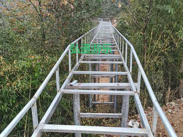 玻璃水滑道 玻璃水滑道