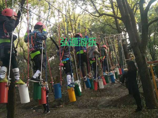 叢林穿越 叢林穿越